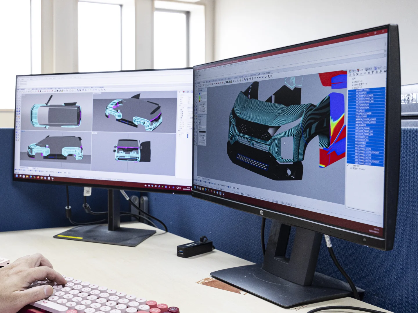 3Dモデルを設計するエンジニアの作業風景